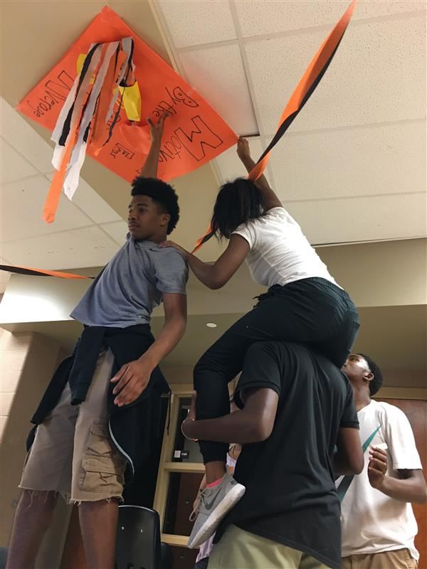 Senior Hall Decorating